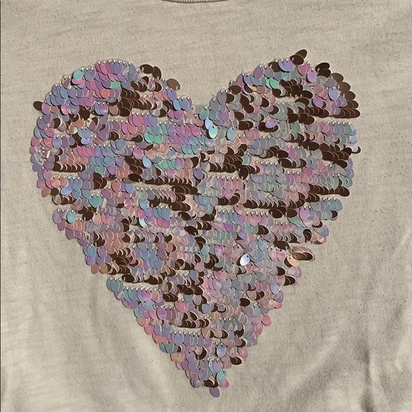 **SOLD** Crewcuts T-shirt with sequence heart - Picture 2 of 5